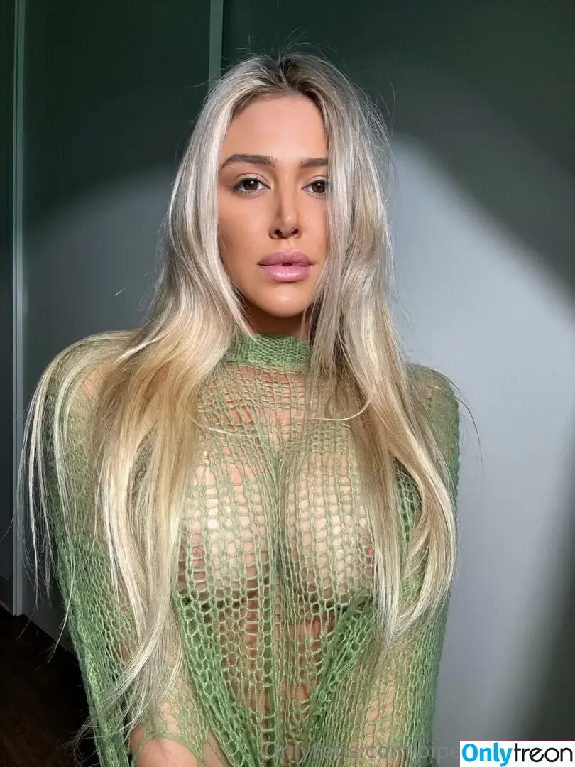piperpatterson nude photo #0061 (piper_patterson)