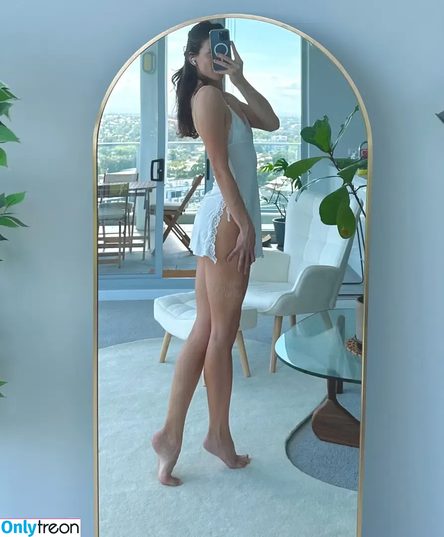 Pippa Parisi nude photo #0001 (pippa.parisi)