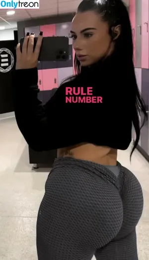  nude photo #0001