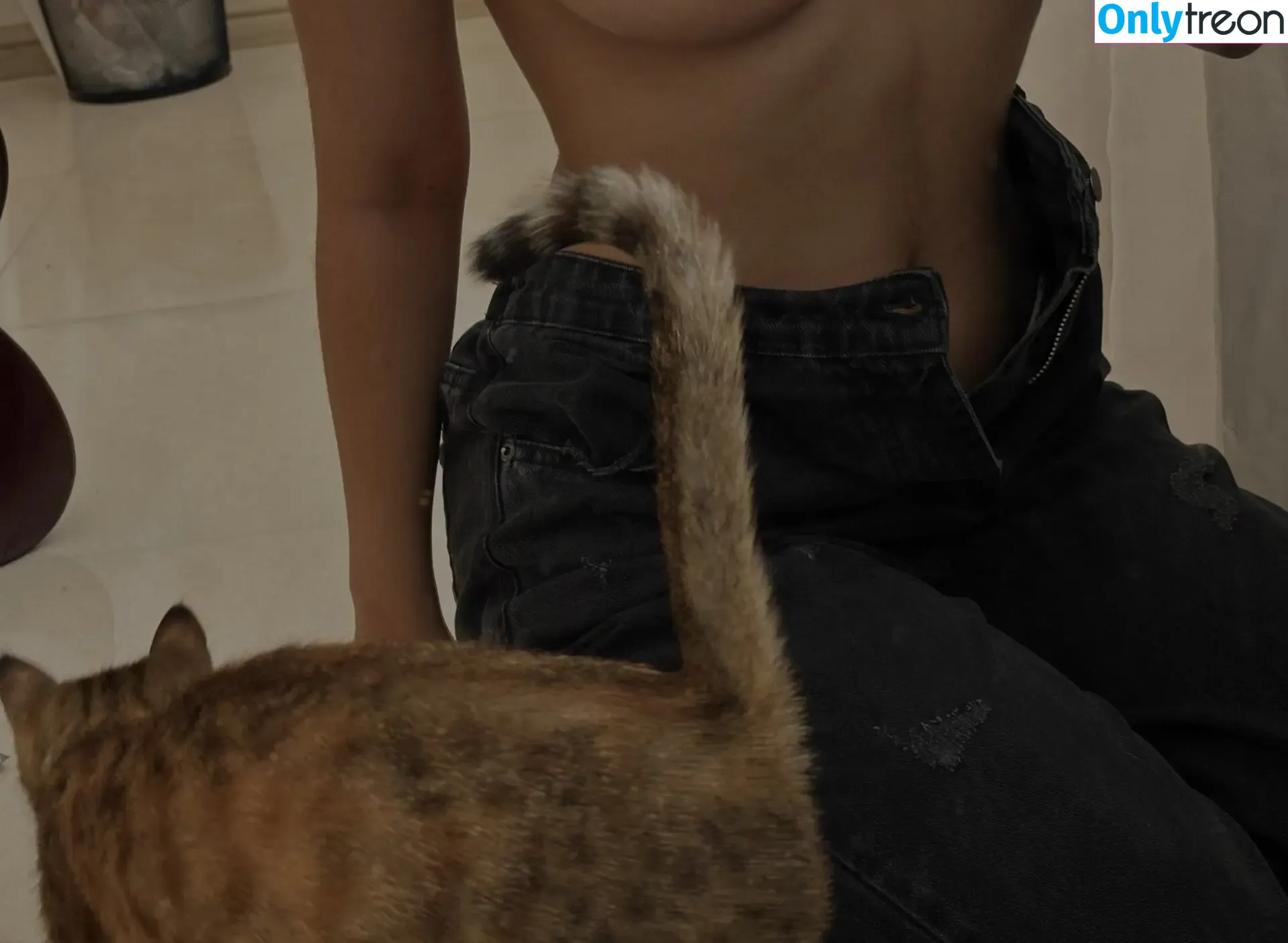 pishipishiani nude photo #0051 (peasandpies)
