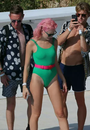 Pixie Lott / pixielott nude photo #0024