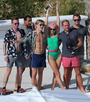 Pixie Lott / pixielott nude photo #0196