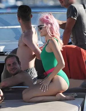 Pixie Lott / pixielott nude photo #0201
