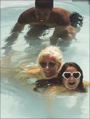 Pixie Lott / pixielott nude photo #0233
