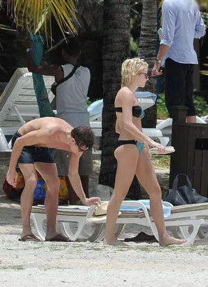 Pixie Lott / pixielott nude photo #0238