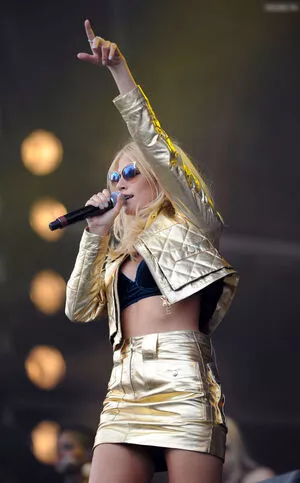 Pixie Lott / pixielott nude photo #0266