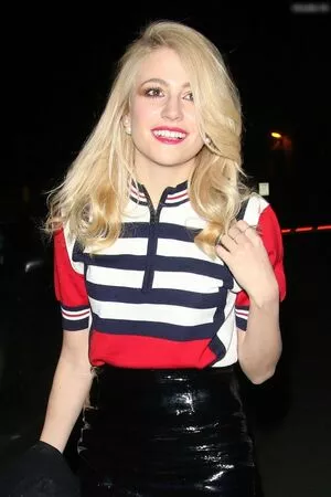 Pixie Lott / pixielott nude photo #0279