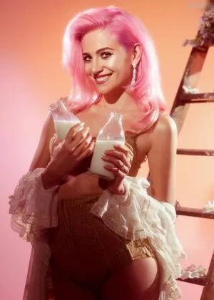 Pixie Lott / pixielott nude photo #0395
