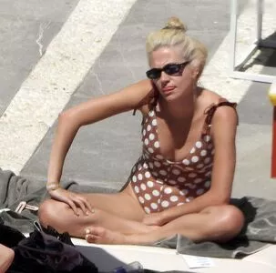 Pixie Lott / pixielott nude photo #0396