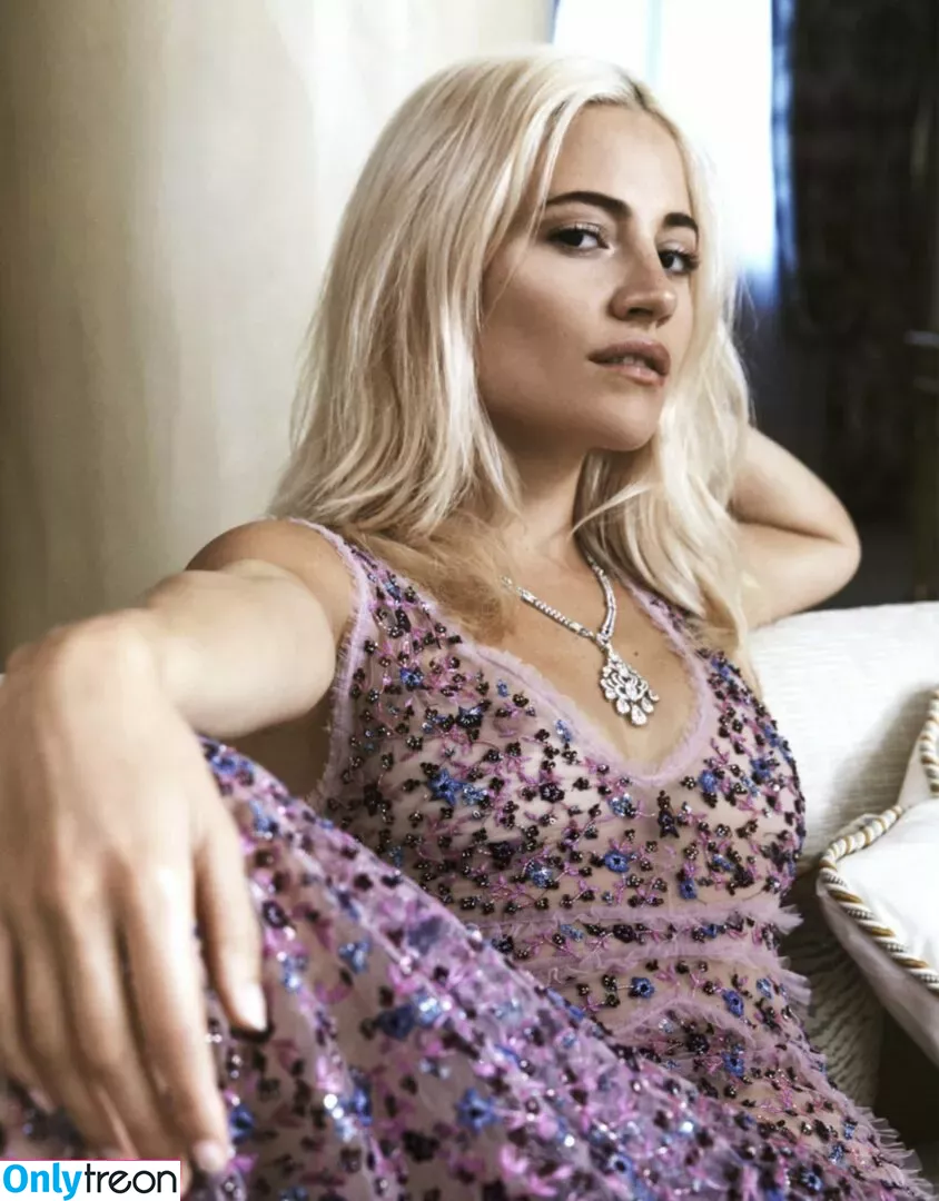 Pixie Lott nude photo #0027 (pixielott)