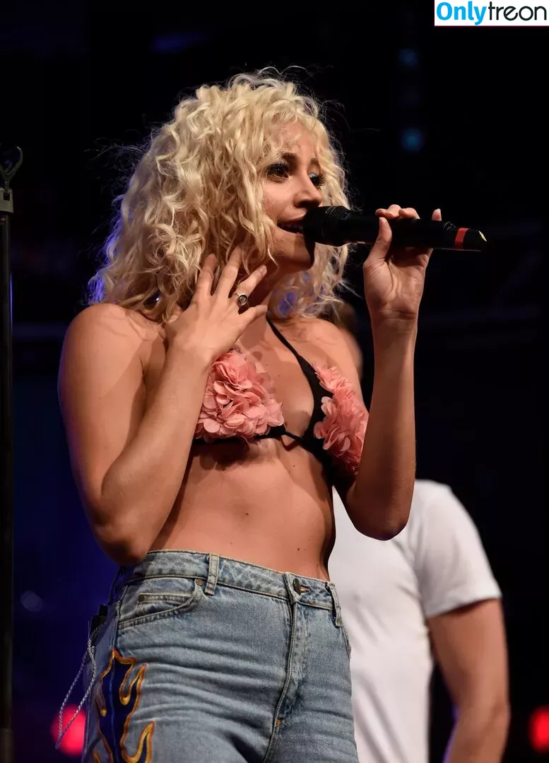 Pixie Lott nude photo #0158 (pixielott)
