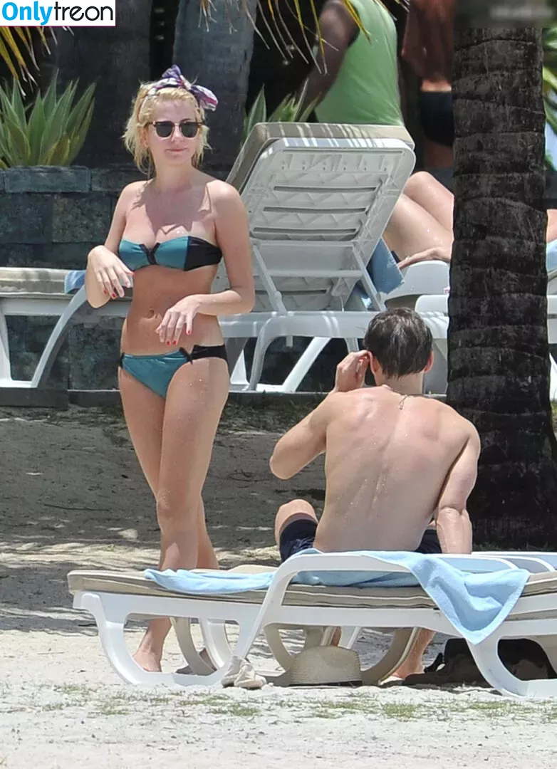Pixie Lott nude photo #0236 (pixielott)