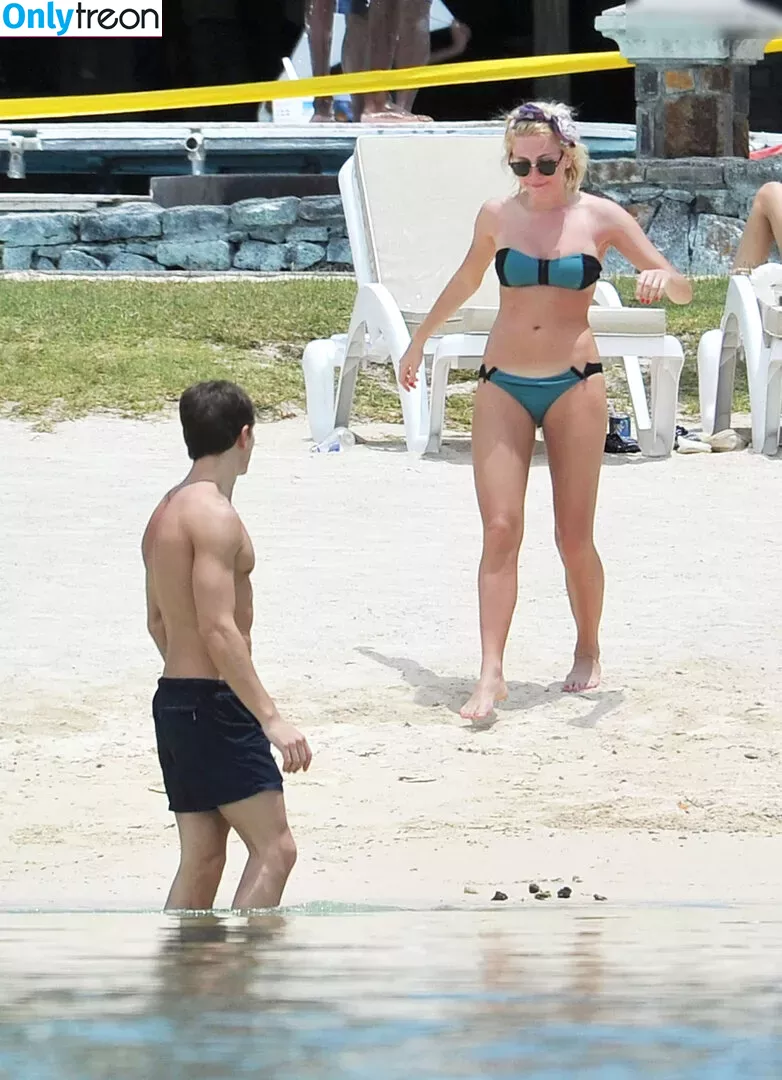 Pixie Lott nude photo #0253 (pixielott)