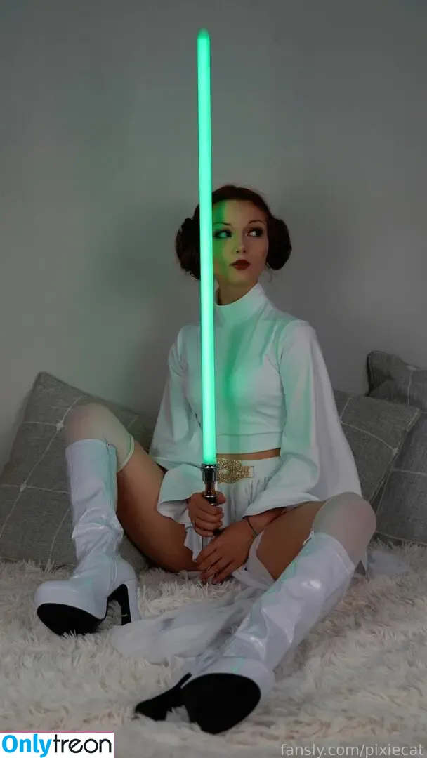 Pixiecat nude photo #0021 (pixiecatofficial / pixiiecat)