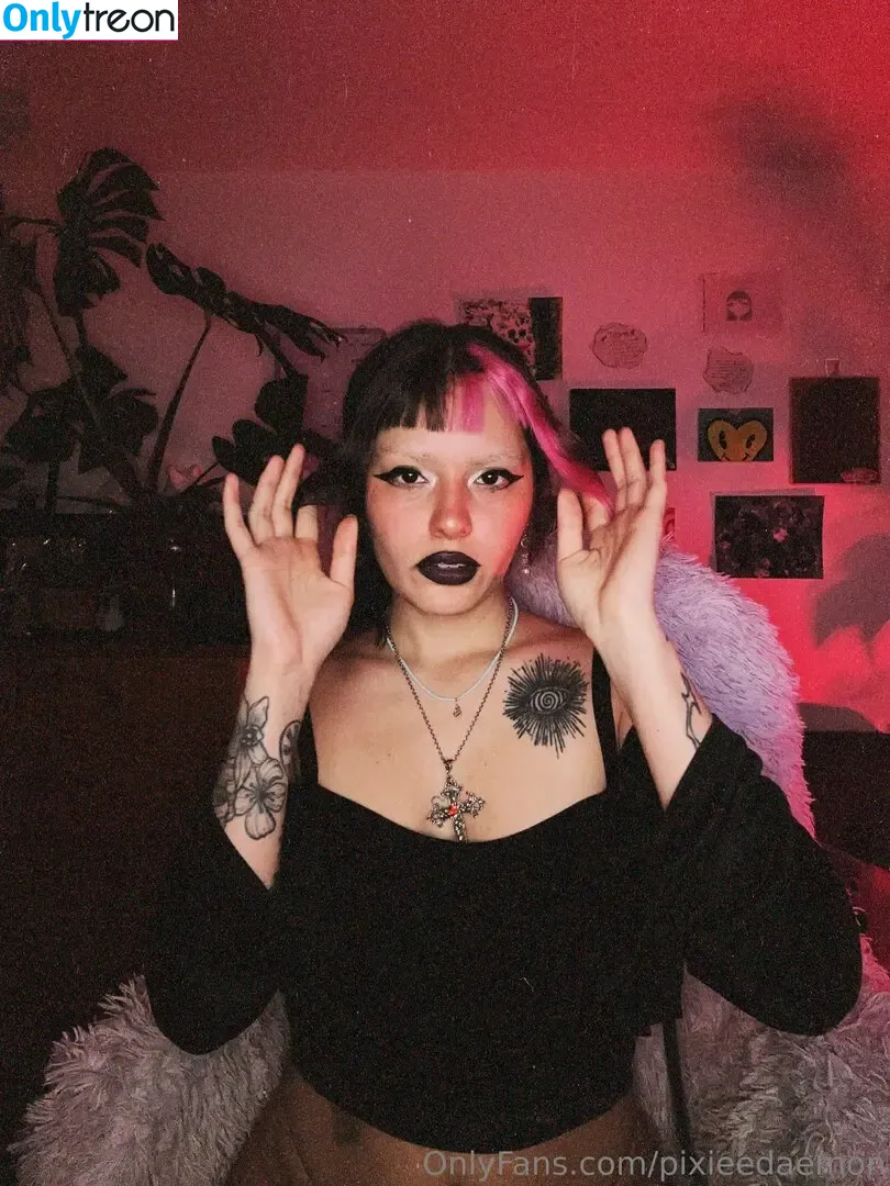 pixieedaemon nude photo #0004 (pixieedaemon)