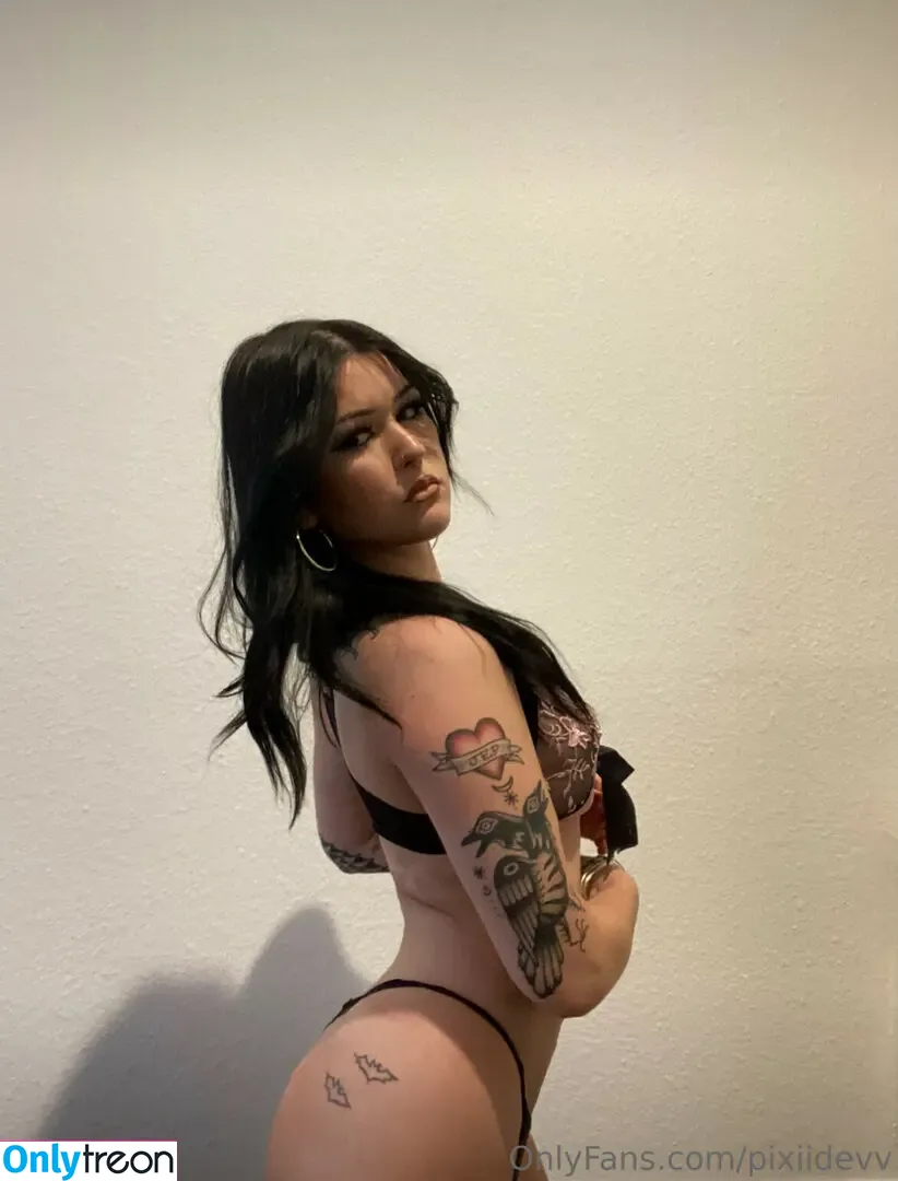 pixiidevv nude photo #0020 (shmeeb.dev)