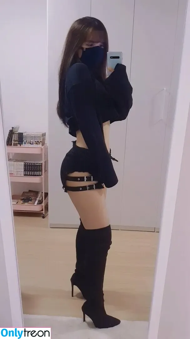 pixnin nude photo #0004 (andkeiwan / pixinun)