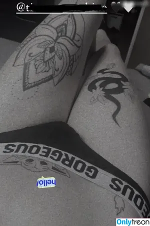 Pizzakonfetti / pizzakonfettii / pizzkonfetti nude photo #0006