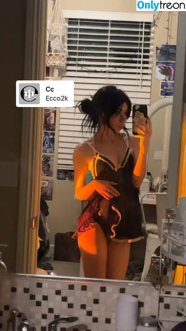 PizzL1zard / AphexTwink96 nude photo #0003 (PizzL1zard / girlwabasketofruit)