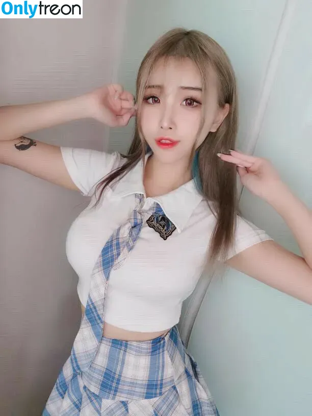 plantlily nude photo #0016 (plant.lily)