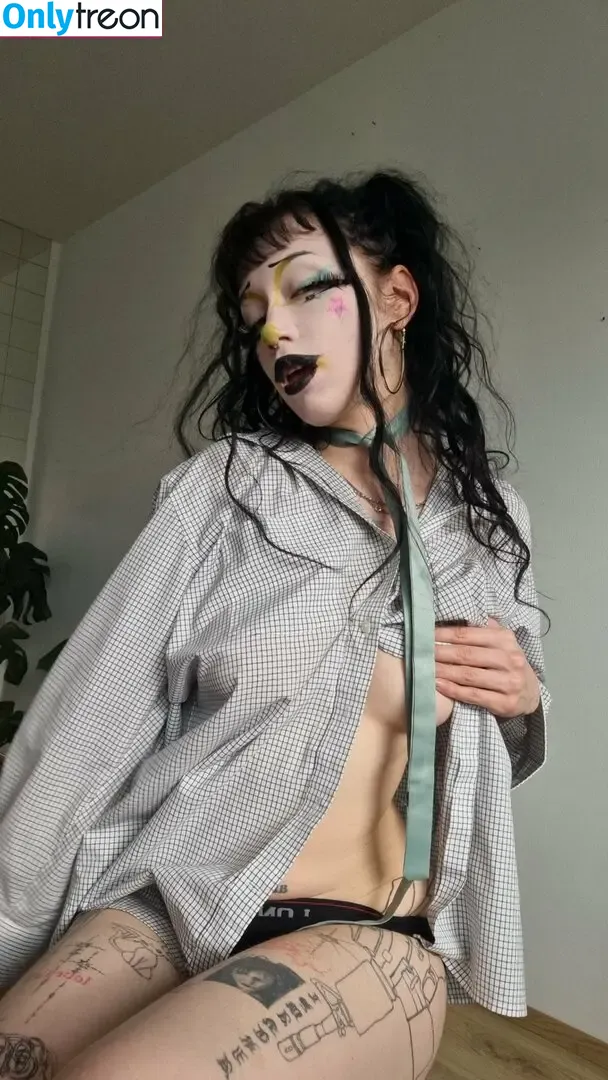 Plasticjupiter nude photo #0021 (arlenv1 / plasticneptune / victoria)