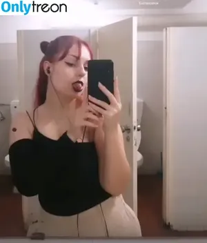 PlastiqTrash / athena.demos nude photo #0040