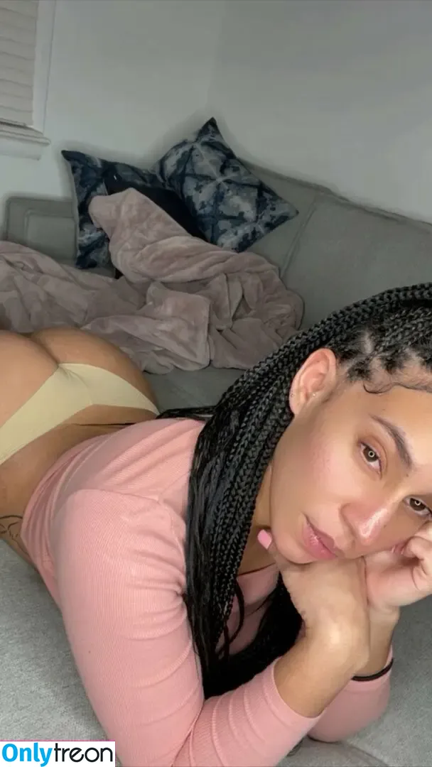Playwithdkn nude photo #0011 (Diannyknunez / play_with2018)