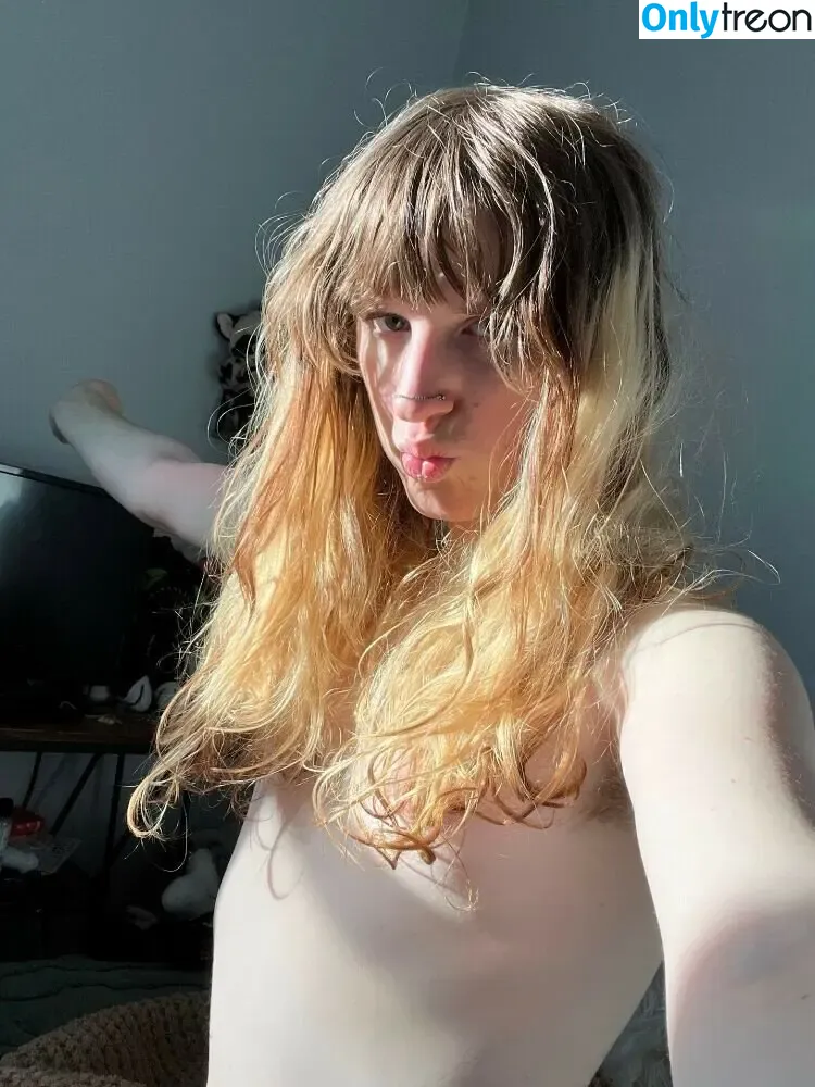 plushieguts nude photo #0007 (plushiegutss)
