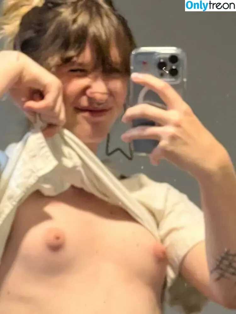 plushieguts nude photo #0040 (plushiegutss)