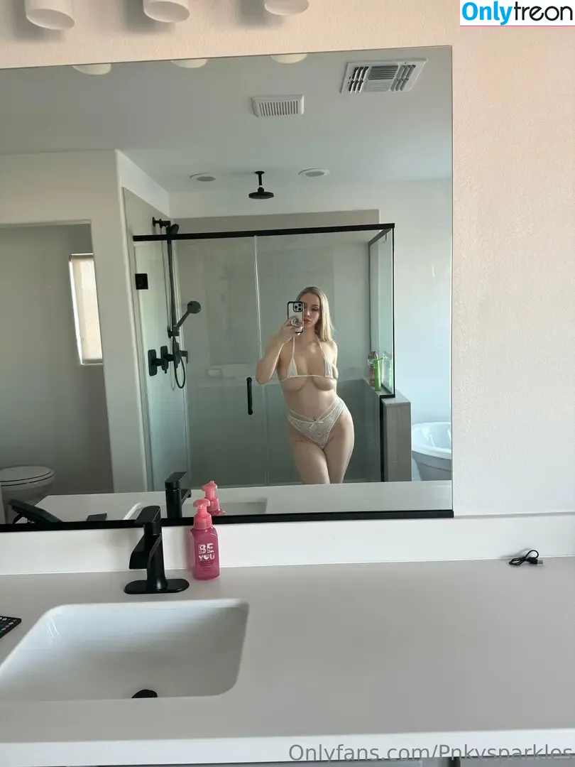 pnkysparkles nude photo #0131 (Izzy G)