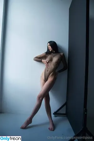 _Poison.lips_ / Veronika Batrak / poisonlipsss nude photo #0005