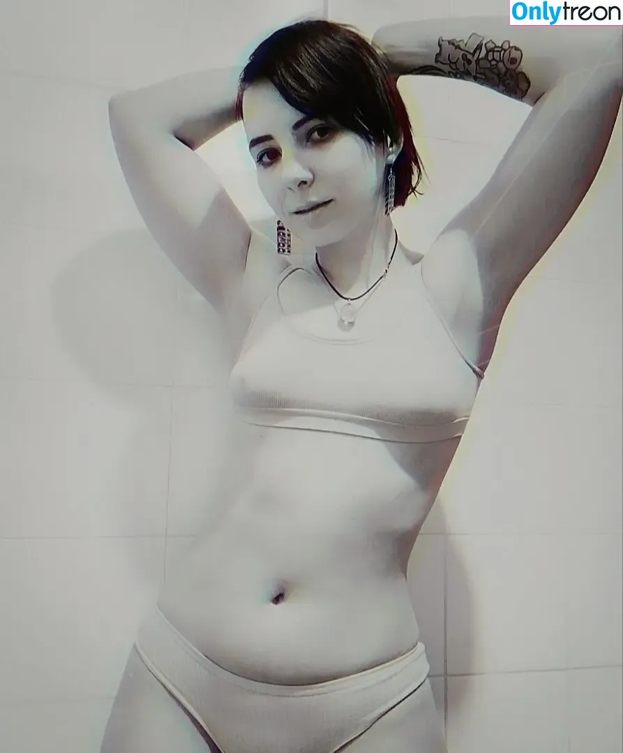 Pokedex nude photo #0062 (Tiny Milf / pokedex_fillers)