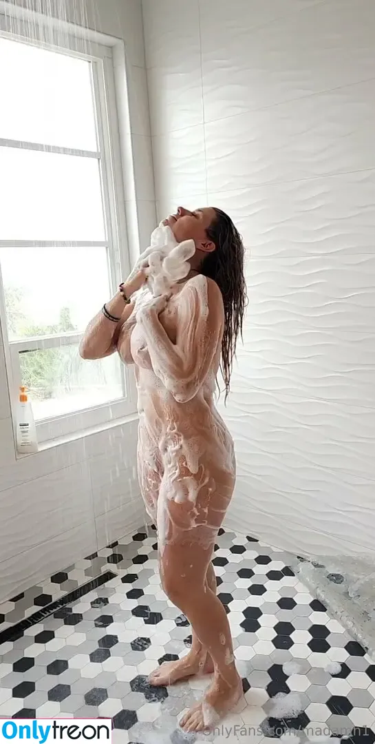 PokeMommy nude photo #0014 (MaDamn / PokeFam)