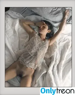 Polina Knyazeva / polushatolstusha nude photo #0402
