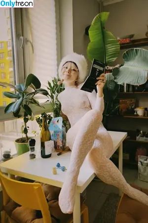 Polina Knyazeva / polushatolstusha nude photo #0777