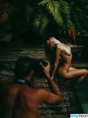 Polina Malinovskaya / polinamalinovskaya nude photo #0130