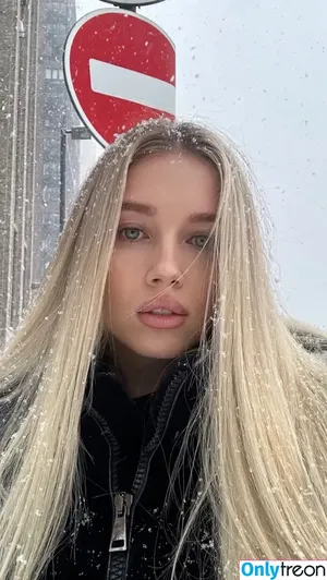 Polina Malinovskaya / polinamalinovskaya nude photo #0816