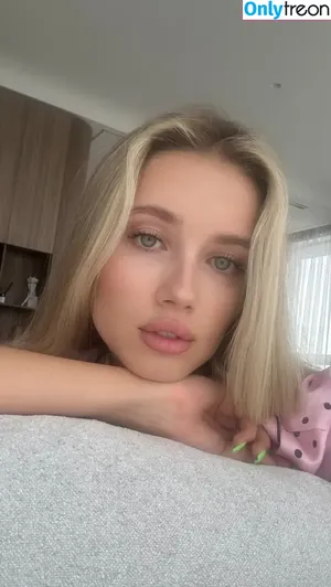 Polina Malinovskaya / polinamalinovskaya nude photo #0960