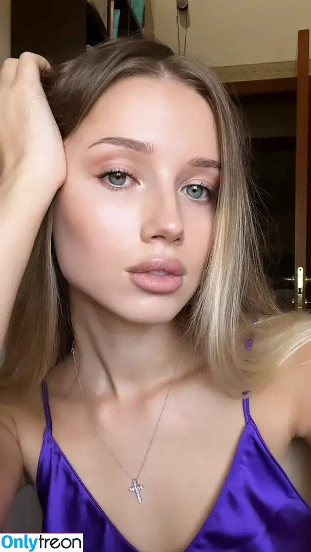 Polina Malinovskaya nude photo #0236 (polinamalinovskaya)