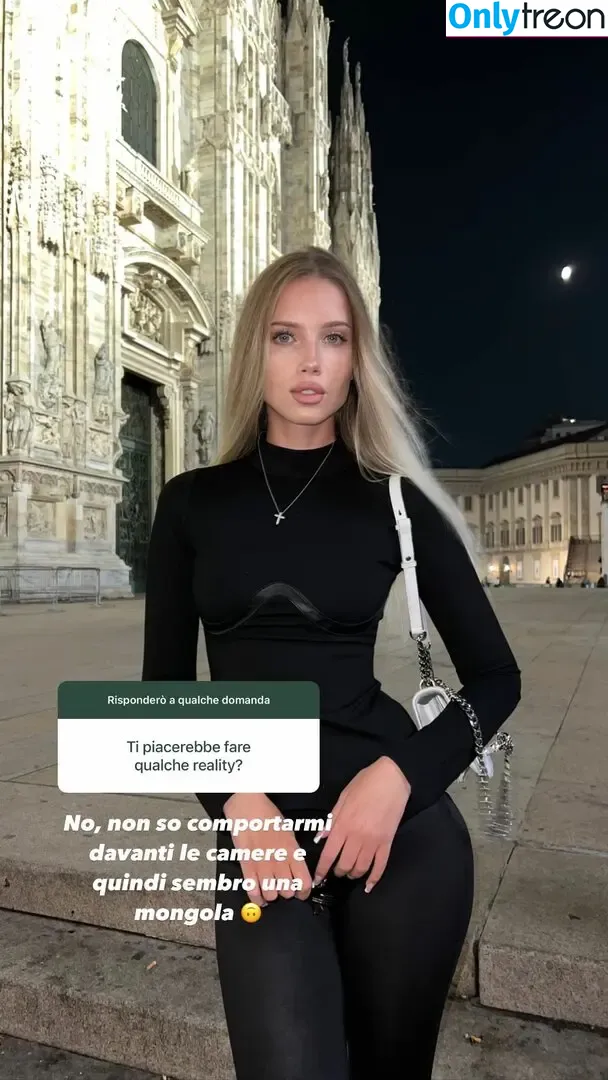 Polina Malinovskaya nude photo #0383 (polinamalinovskaya)