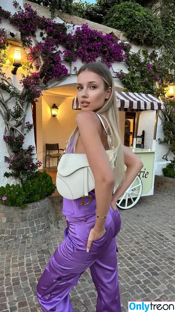 Polina Malinovskaya nude photo #0539 (polinamalinovskaya)