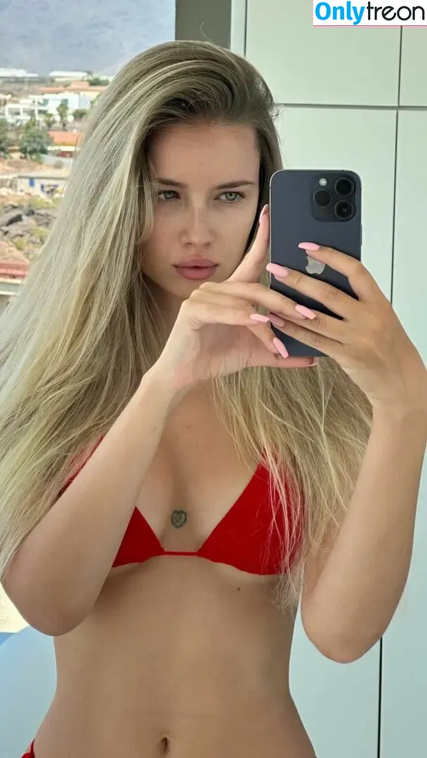 Polina Malinovskaya nude photo #0573 (polinamalinovskaya)