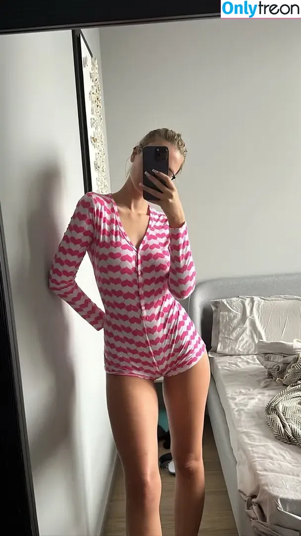 Polina Malinovskaya nude photo #0731 (polinamalinovskaya)