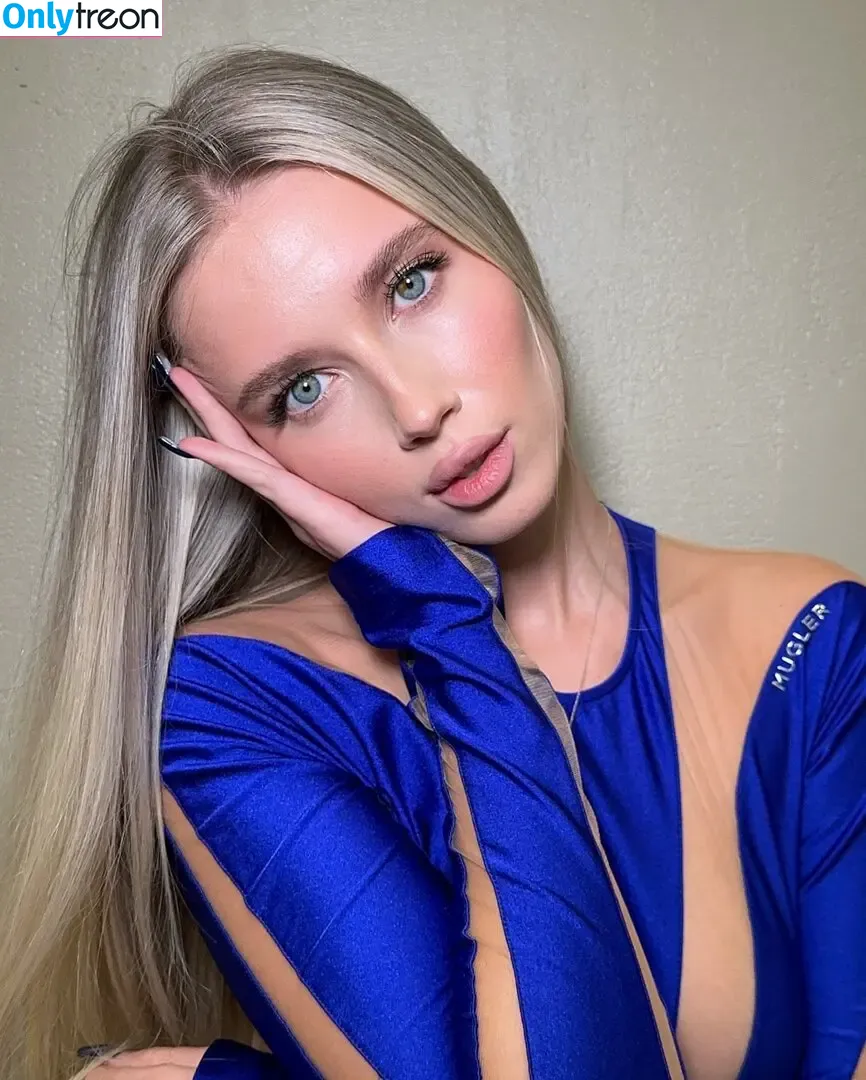 Polina Malinovskaya nude photo #0809 (polinamalinovskaya)