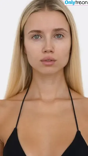 Polina Malinovskaya / polinamalinovskaya nude photo #1328
