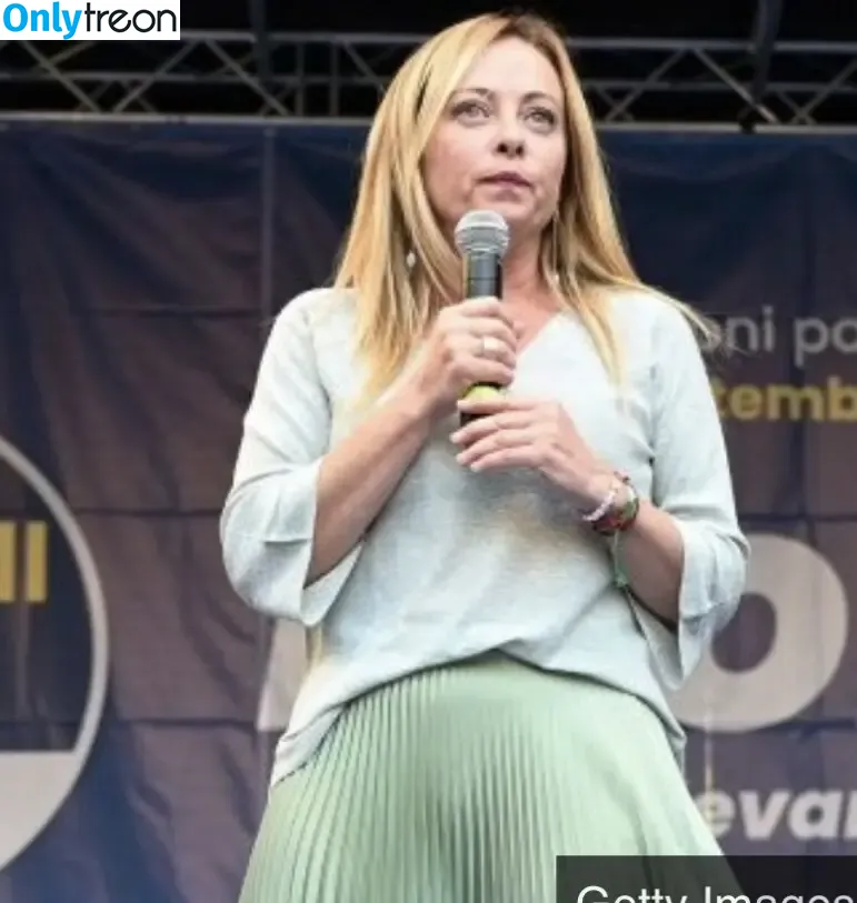 Politicians Female nude photo #0405 (alexandramhunt / wpleadersorg)