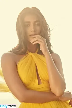 Pooja Hegde / hegdepooja nude photo #0089