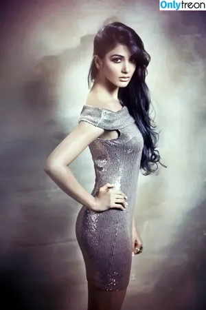 Pooja Hegde / hegdepooja nude photo #0104