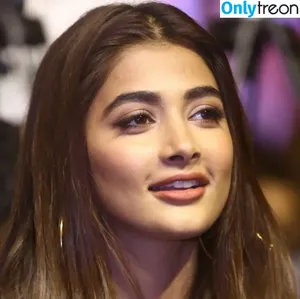 Pooja Hegde / hegdepooja nude photo #0117