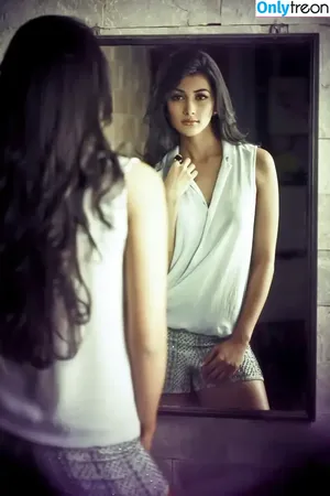 Pooja Hegde / hegdepooja nude photo #0118